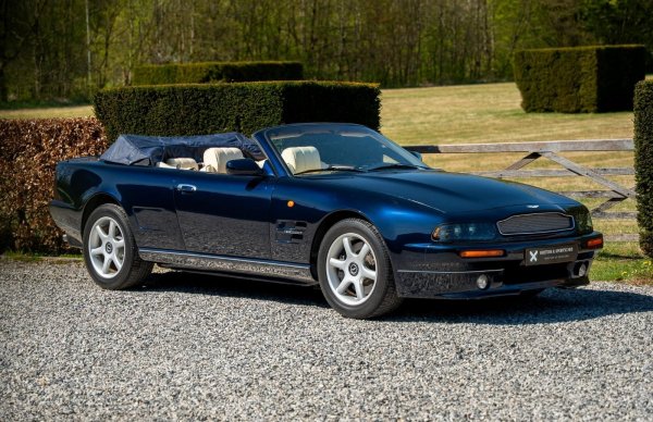 ASTON MARTIN V8 VOLANTE (2000г. )