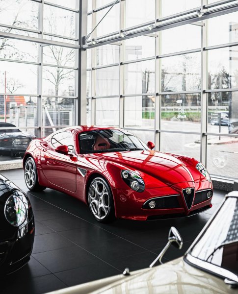 ALFA ROMEO 8C COMPETIZIONE (2010г. )