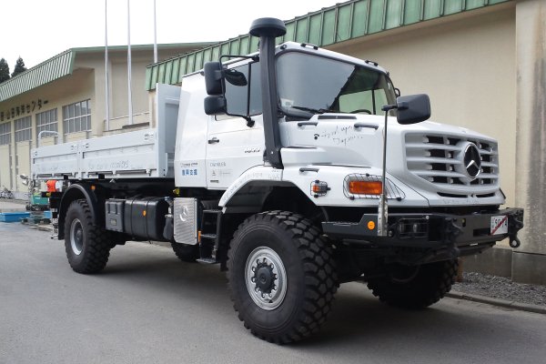 Mercedes Benz Zetros 2011