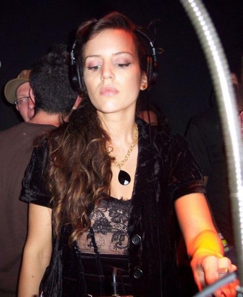 DJ Empress - Run to You