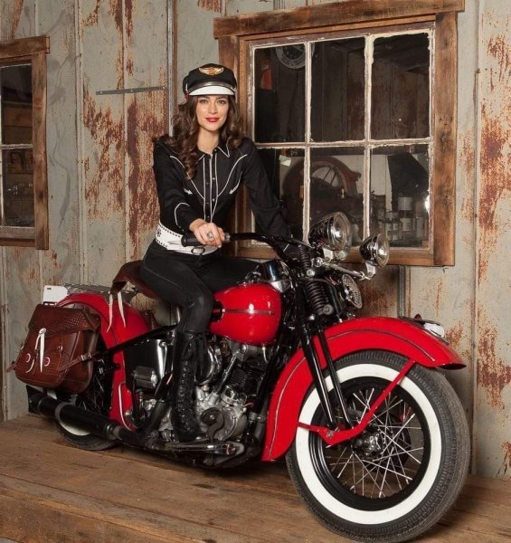 HARLEY-DAVIDSON KNUCKLEHEAD (1946г. )