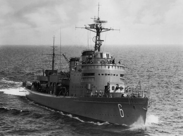 IMG viter59 HMS Stockholm J6