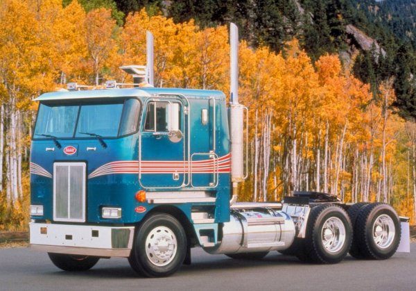 PETERBILT 362 (1997г. )