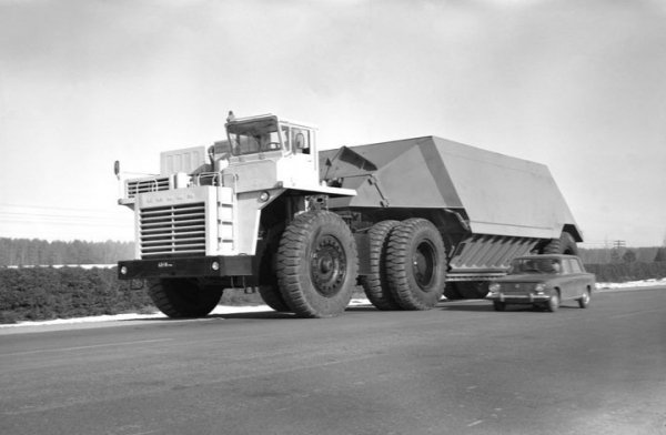 БелАЗ-7420