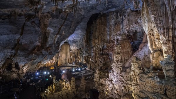 ParadiseCave ROW1547496612 UHD