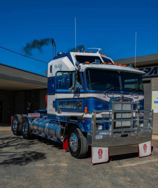 KENWORTH
