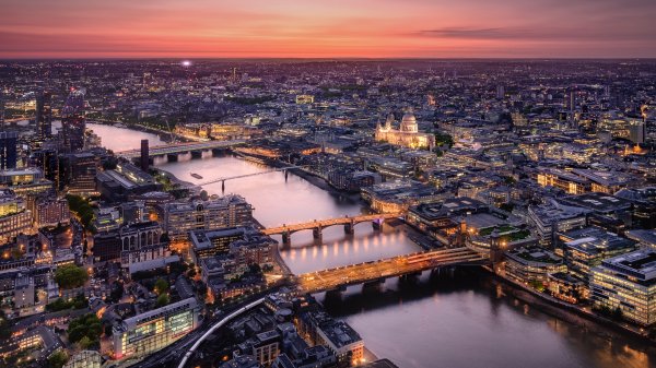 ThamesLondon ROW6580939487 UHD