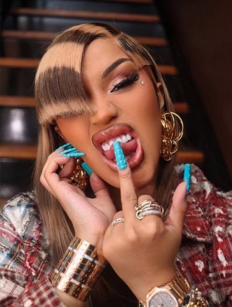 Cardi B - AH HA