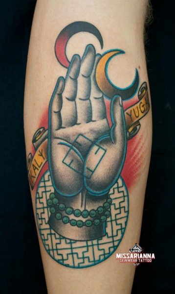 Tattoo (2116)