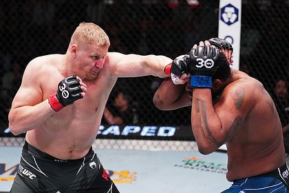 Русский десантник покоряет UFC. Павлович нокаутировал америк