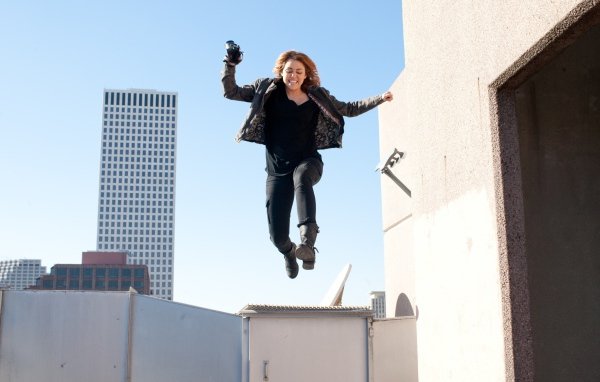 Miley Cyrus in the movie So Undercover 044096 33