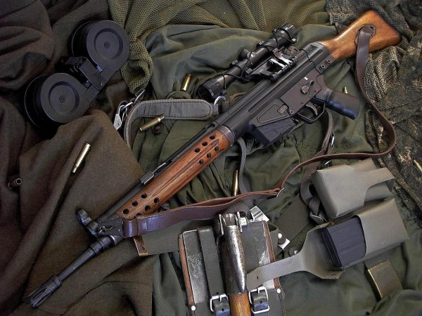 Немецкая штурмовая винтовка фирмы Heckler&Koch G3
