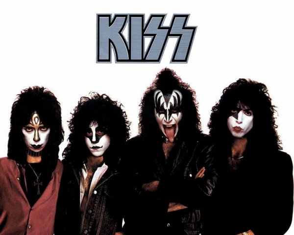 kiss 06