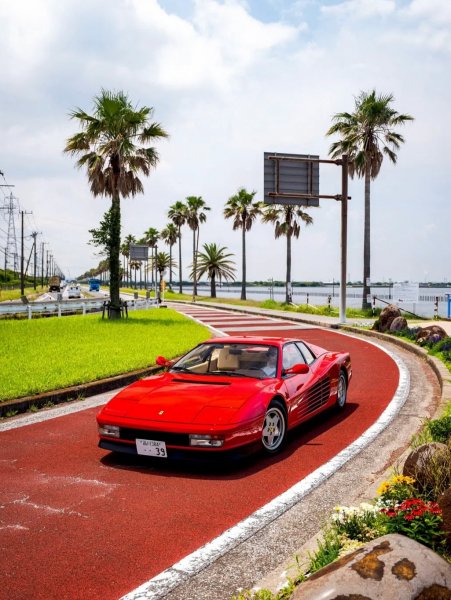 FERRARI TESTAROSSA (1984г. )