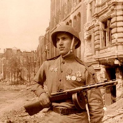 Песни военных лет. Нина Ургант - Нам нужна одна победа Одна на всех, мы за ценой не постоим