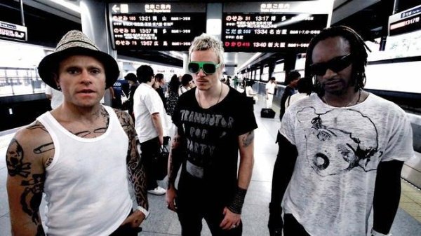 The Prodigy - Smack My Bitch Up Alex van Love Remix 2013