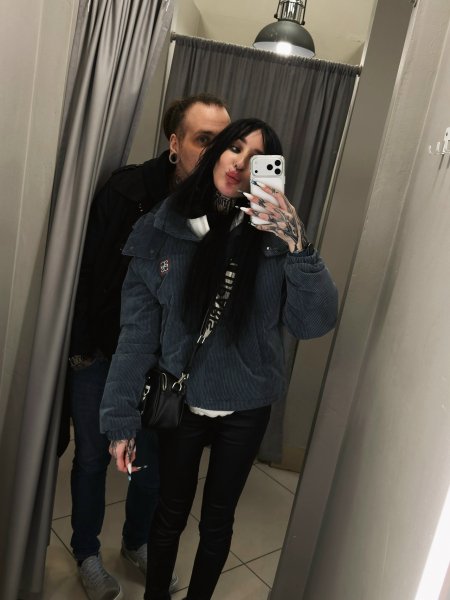 (52)