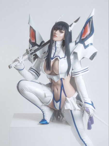 Kamisama-Lisa-Satsuki-Kiryuuin-Kill-la-Kill-9484186