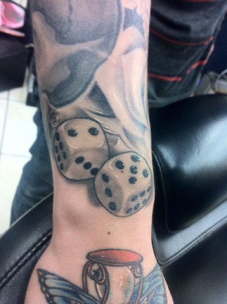 Tattoo (1112)