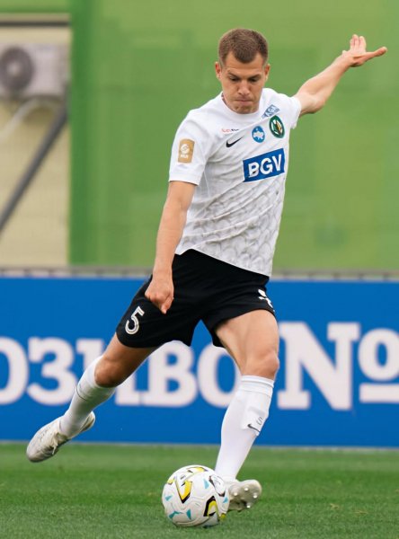 Эдуард Сарaпий