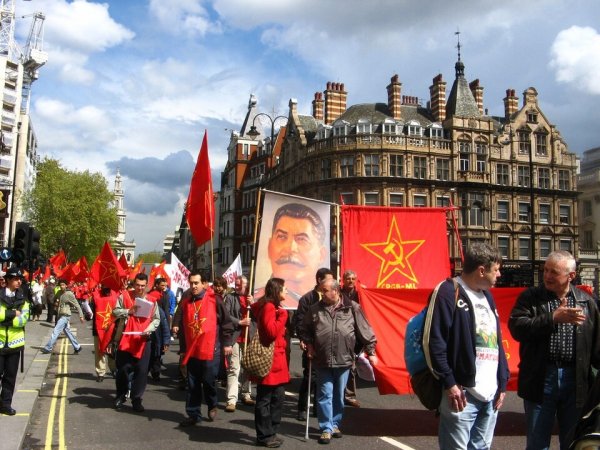 Первомайское шествие левых сил в Лондоне, 1 мая 2009г