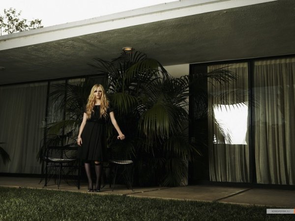 Avril lavigne 53-medium