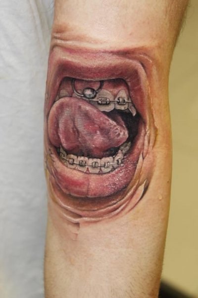 Tattoo (832)