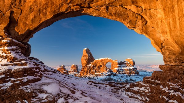 OldRockArch ROW8266401569 UHD