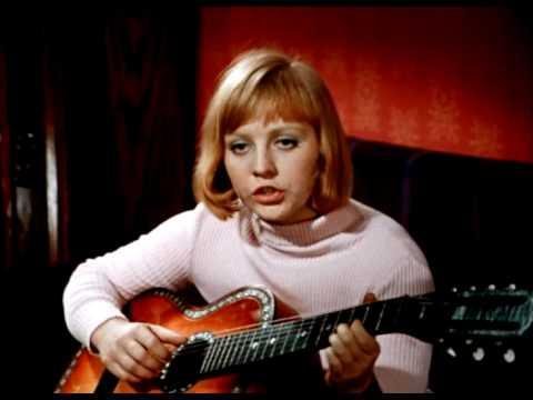Светлана Крючкова - Черное и белое (песня о выборе)