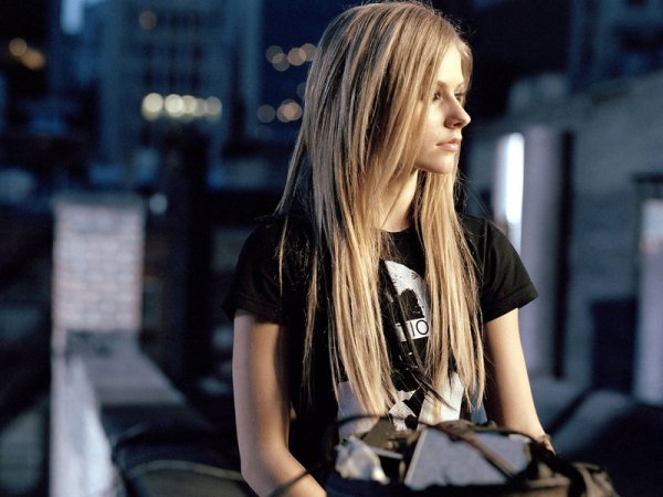 Avril lavigne 70-medium