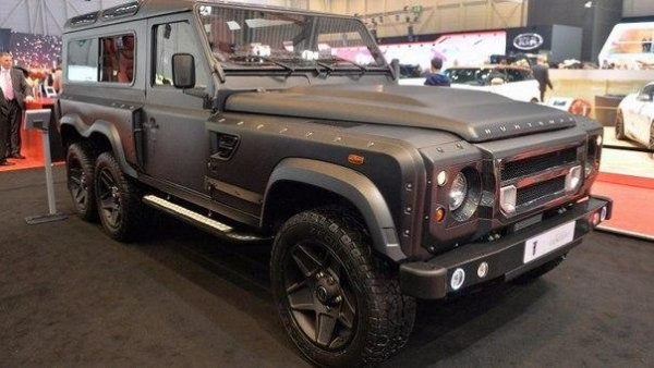 Шестиколесный Land Rover Defender