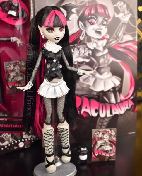 Monster high reel drama draculaura doll3