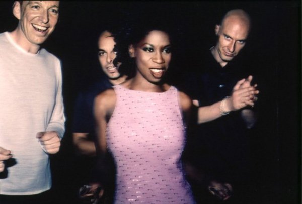 M People - Sight For Sore Eyes (Radio Mix