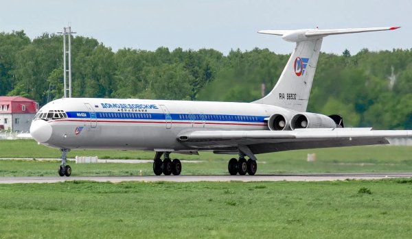 ИЛ-62МК
