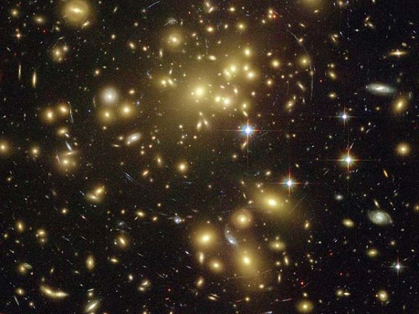 Скопление-Abell-NGC1689-4