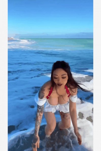 Vhyus