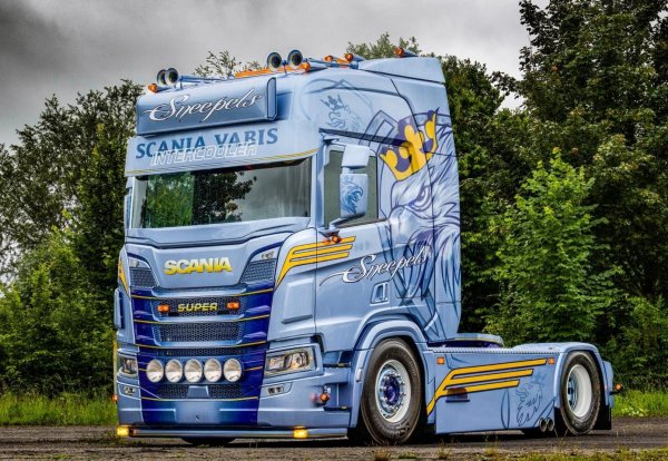 SCANIA