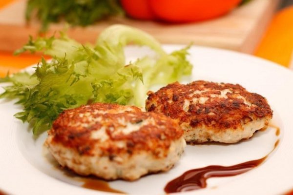 Сочные котлетки из курицы и сыра
