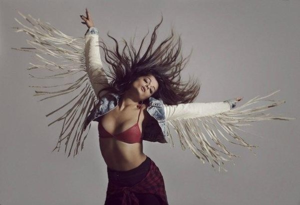 Bebe Rexha - Atmosphere (2016)
