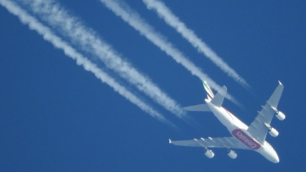 Airbus-a380-nebo-blue-samolet