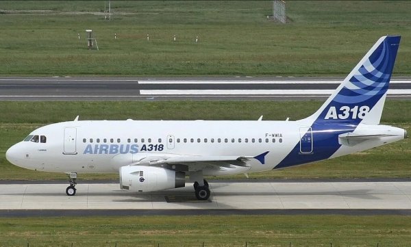 AIRBUS A318
