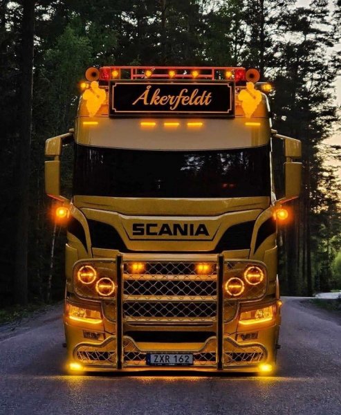 SCANIA