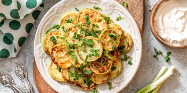Кабачки, жаренные в муке