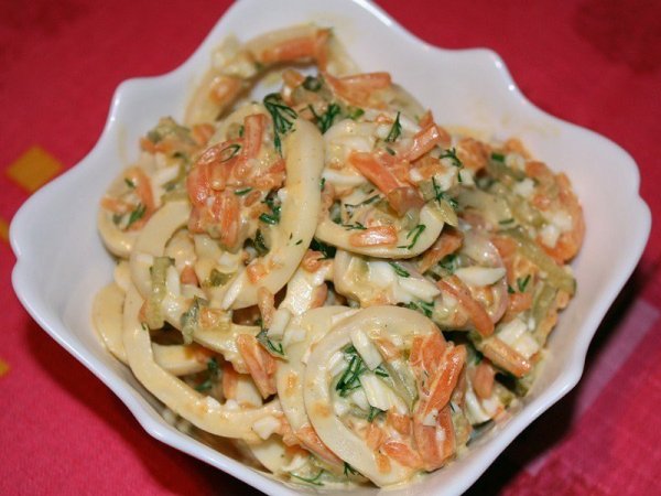 Салат с кальмарами Лассо