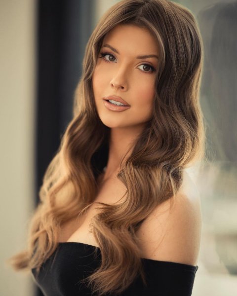 Amanda Cerny