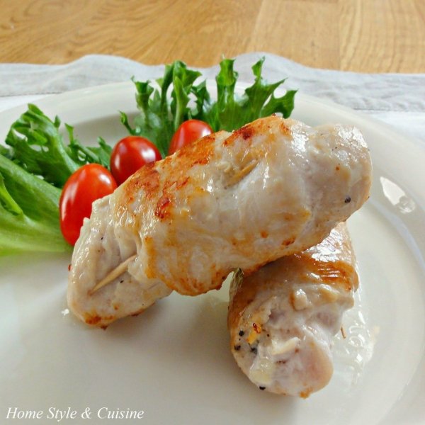 Куриные колбаски с чесноком