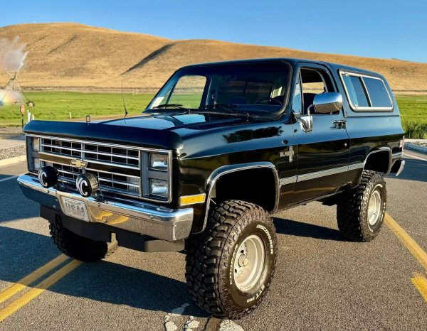 CHEVROLET K5 BLAZER SILVERADO 4x4 (1987г.)