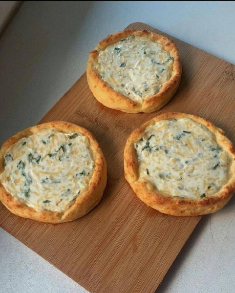 Чесночные ватрушки