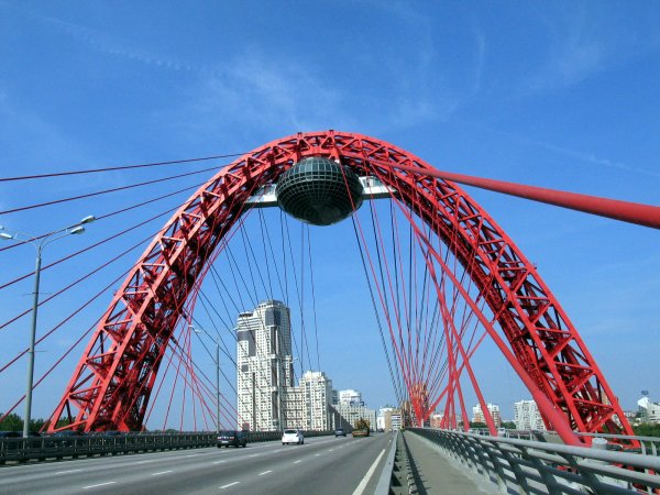 Zhivopisny bridge