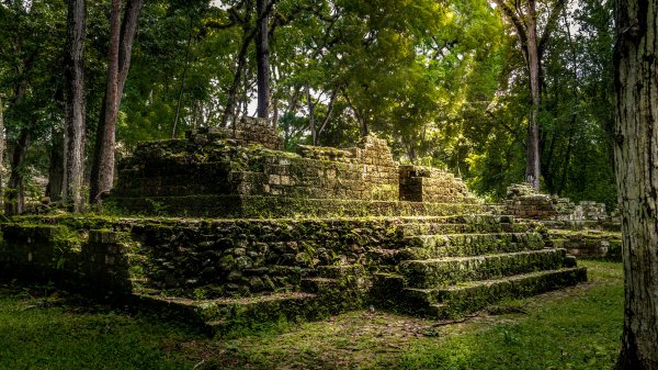 CopanRuins ROW6495195051 UHD